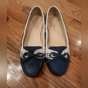 Cole Haan Navy Blue &‎ White Air Tali Boat Loafers - Size 6